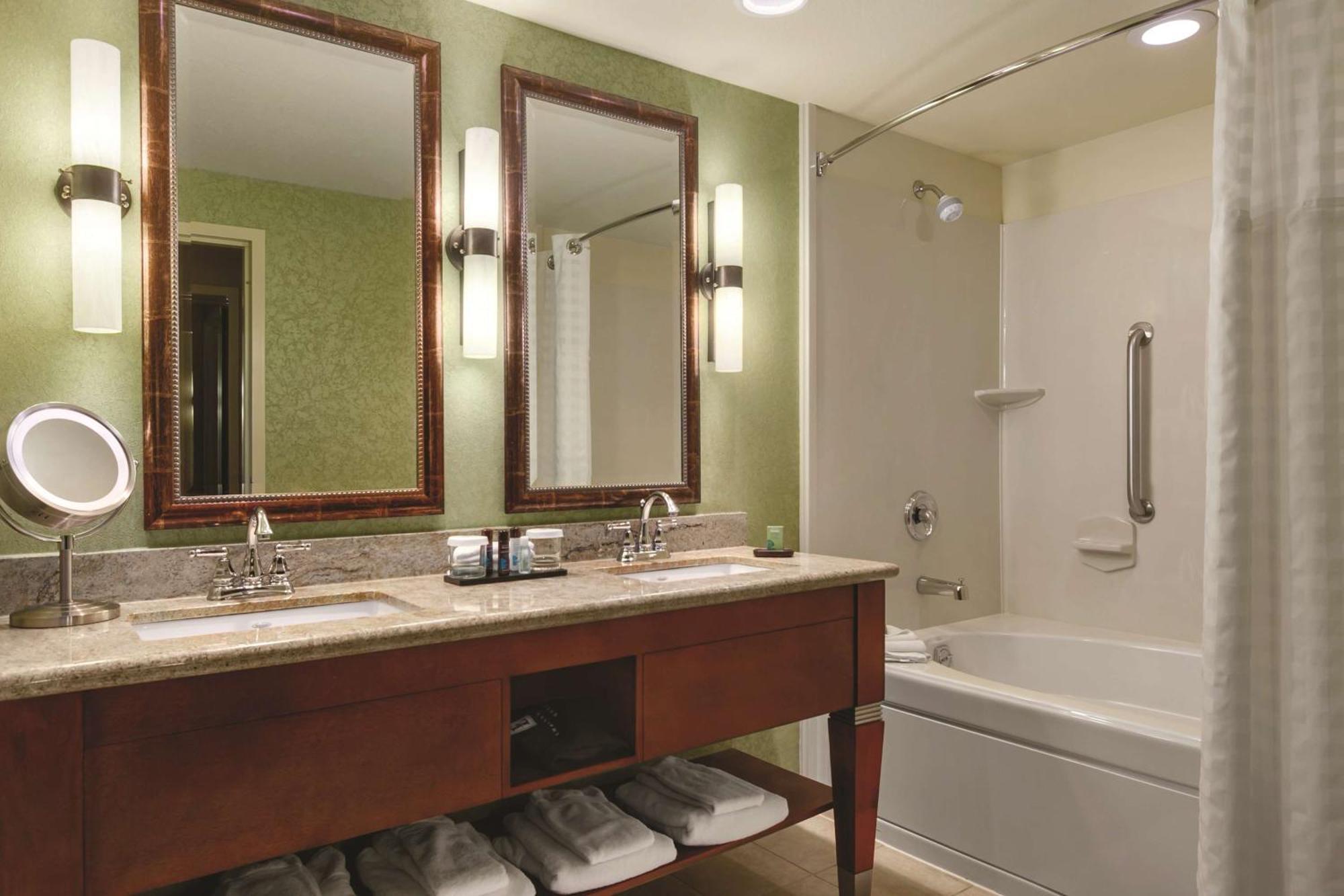 Embassy Suites Omaha- La Vista/ Hotel & Conference Center מראה חיצוני תמונה