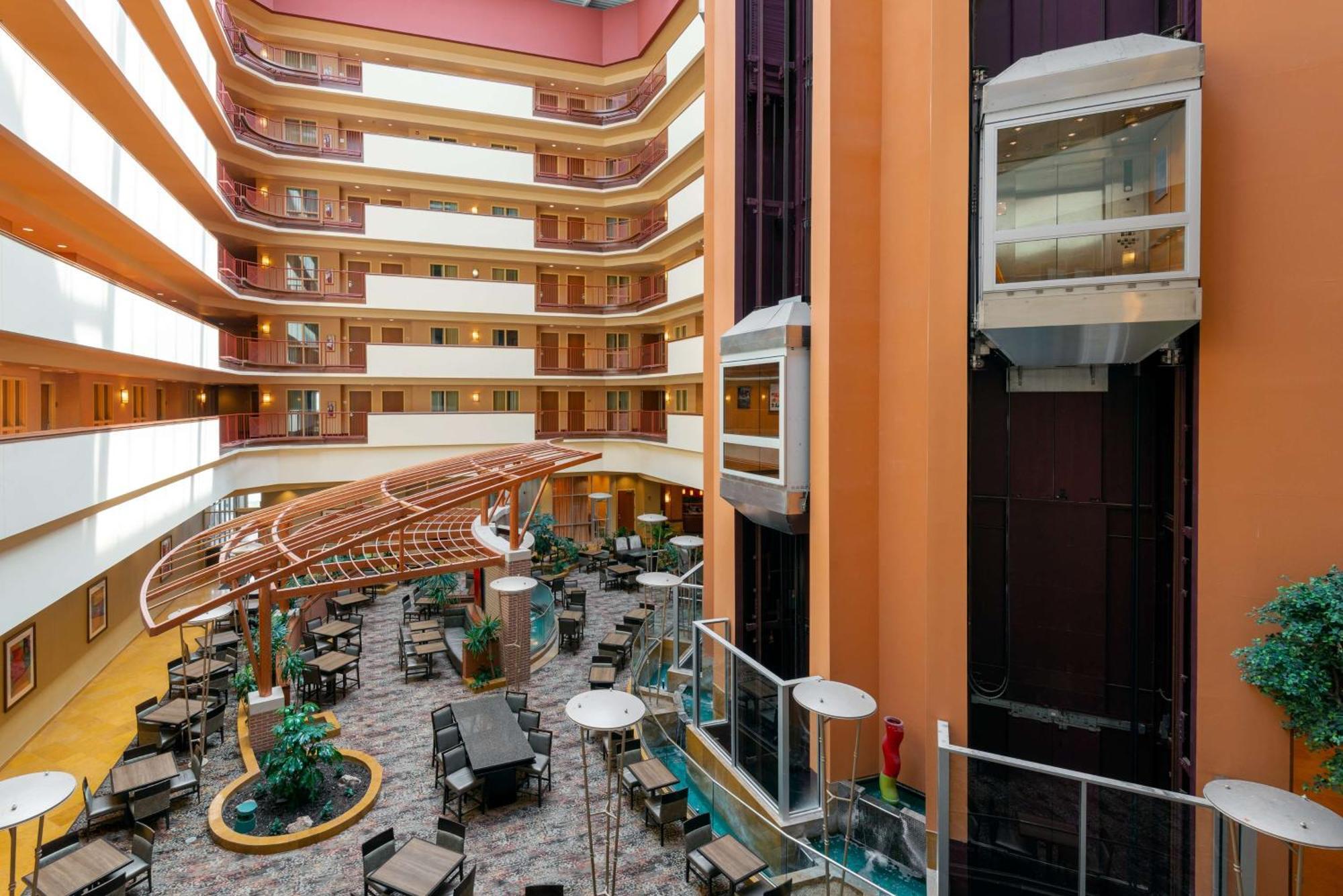 Embassy Suites Omaha- La Vista/ Hotel & Conference Center מראה חיצוני תמונה