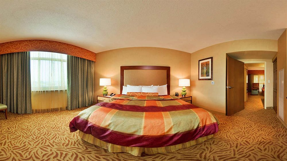 Embassy Suites Omaha- La Vista/ Hotel & Conference Center מראה חיצוני תמונה